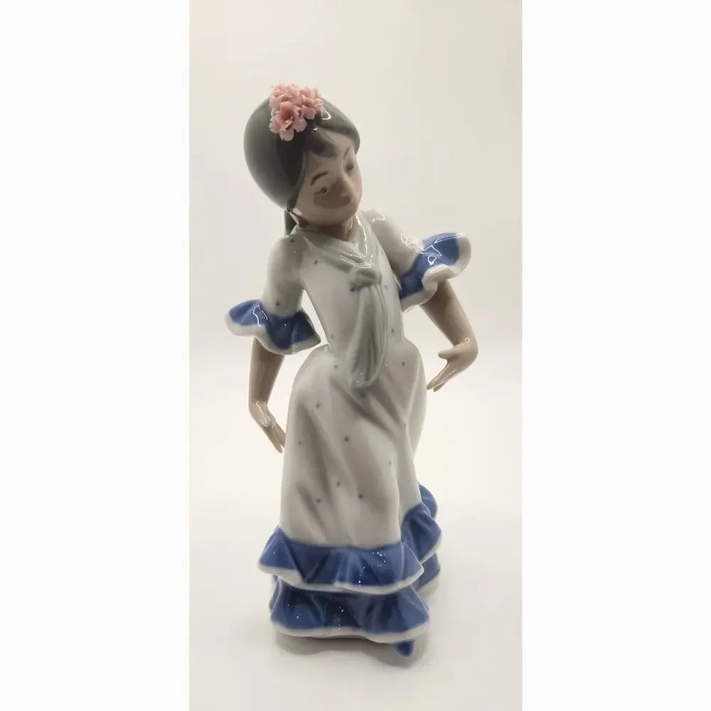 Lladro brand collection